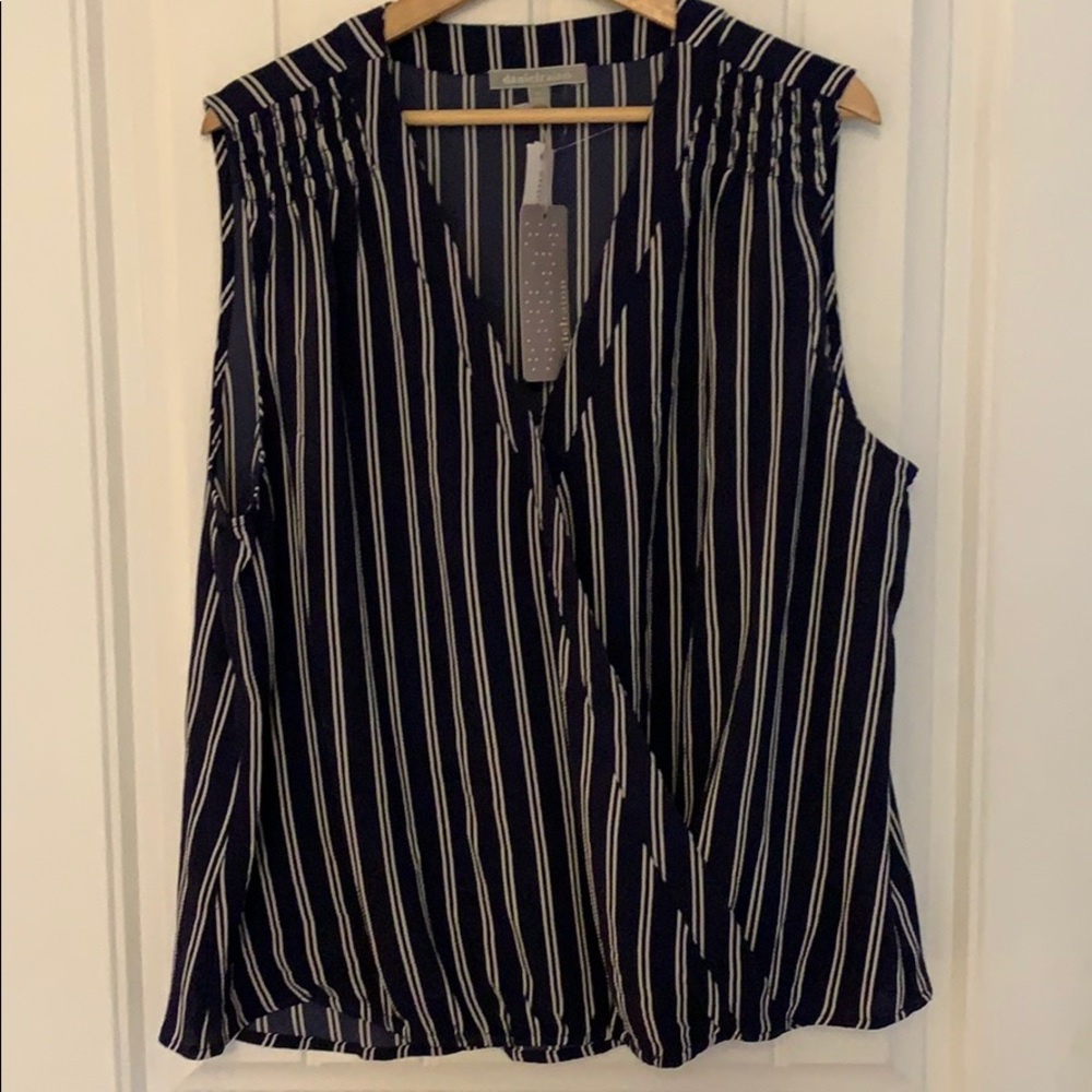 COPY - Sleeveless blouse